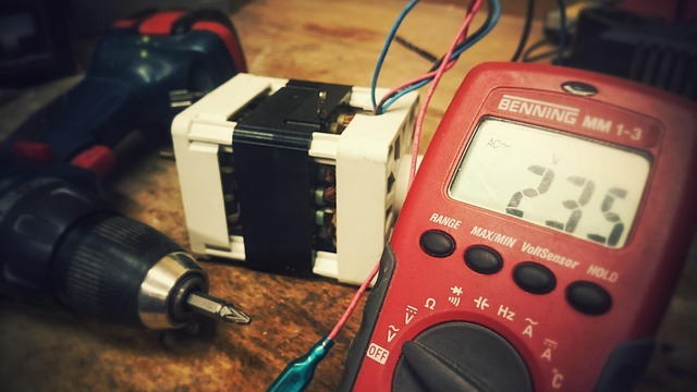 Elektrikáře si můžete pozvat i k výměně svítidel